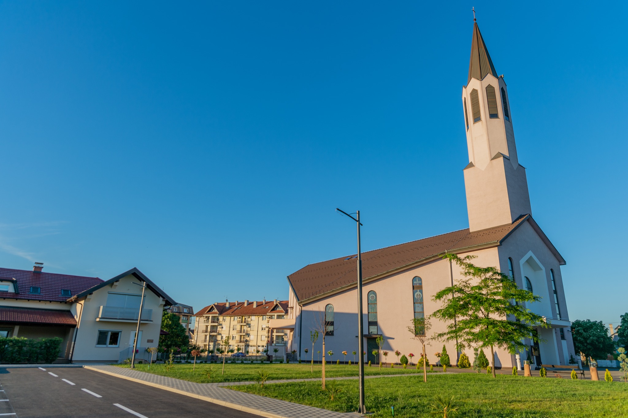 Crkva bl. Alojzija Stepinca Orašje